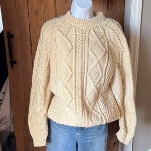 Elegant 100% Wool Cream Cable Knit Sweater